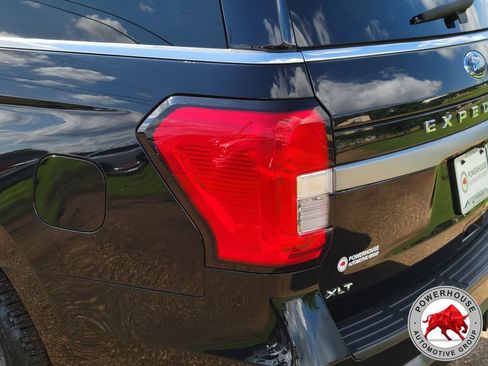 Used 2024 Ford Expedition Max XLT RWD image 13