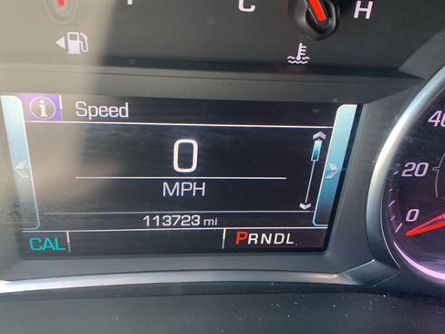 Used 2018 GMC Acadia SLT w/ LPO, Protection Package AWD/4WD image 8
