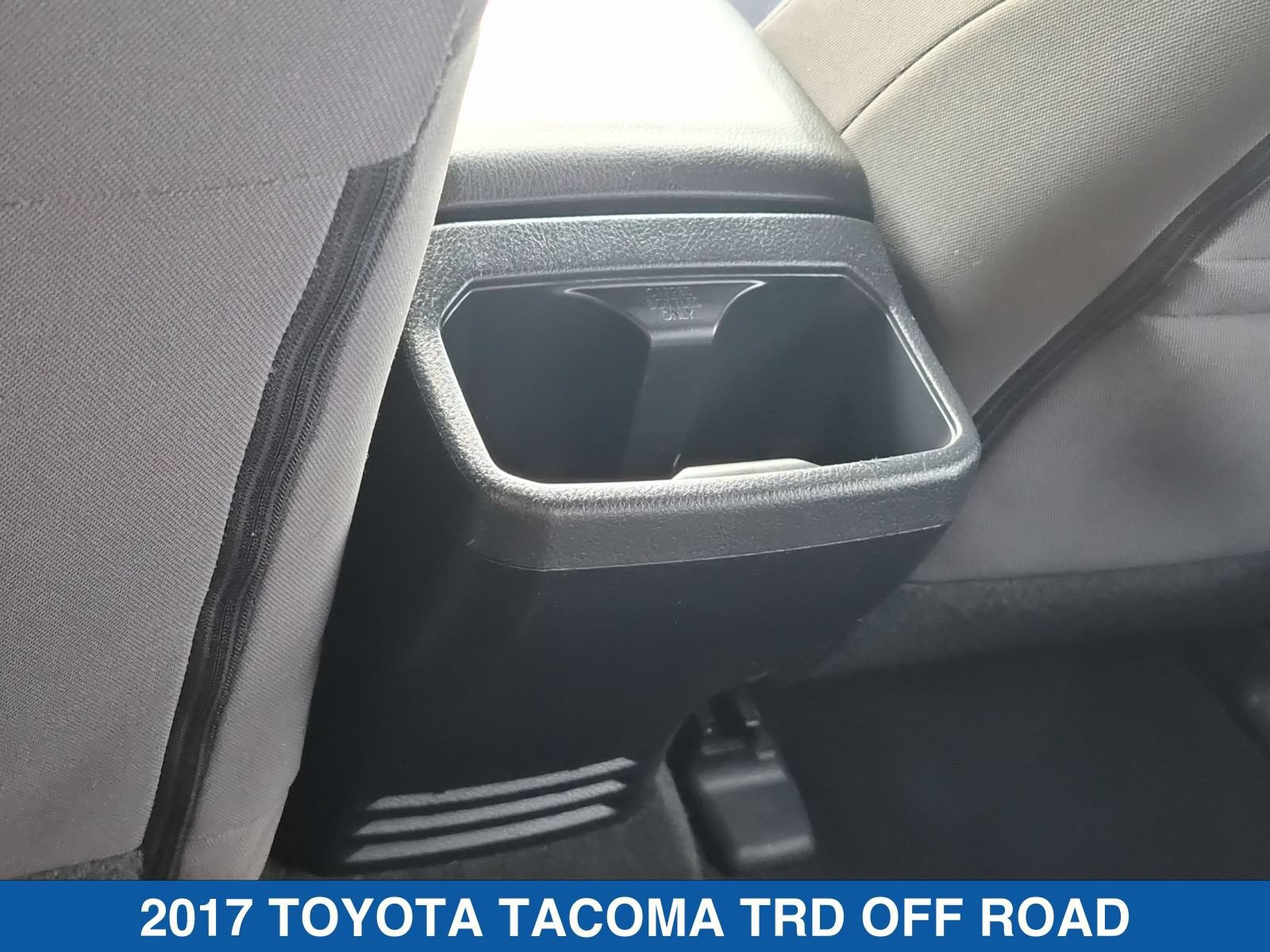 Used 2017 Toyota Tacoma TRD Off-Road AWD/4WD image 31