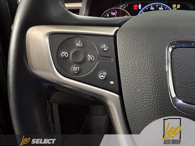 Used 2023 GMC Acadia Denali w/ Denali Ultimate Package AWD/4WD image 17