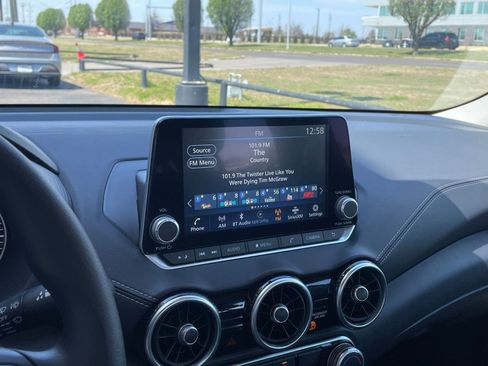 Used 2025 Nissan Sentra SV FWD image 20