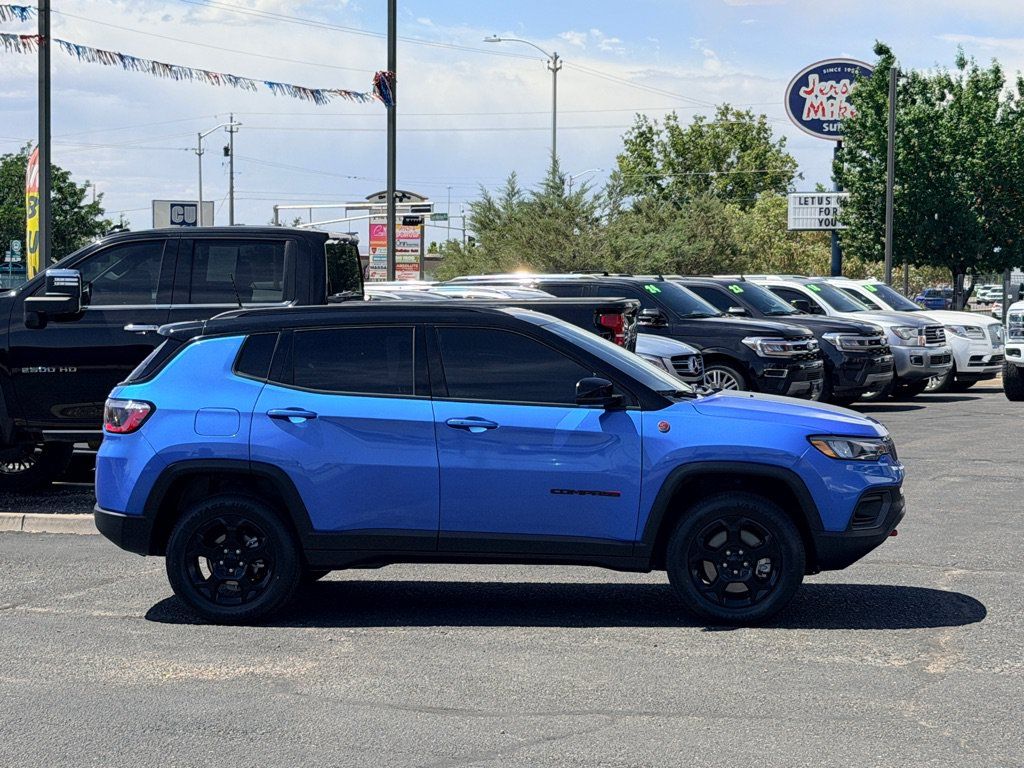 Used 2023 Jeep Compass Trailhawk AWD/4WD image 43