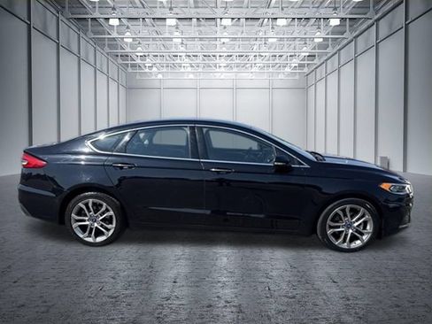 Used 2019 Ford Fusion SEL FWD image 6