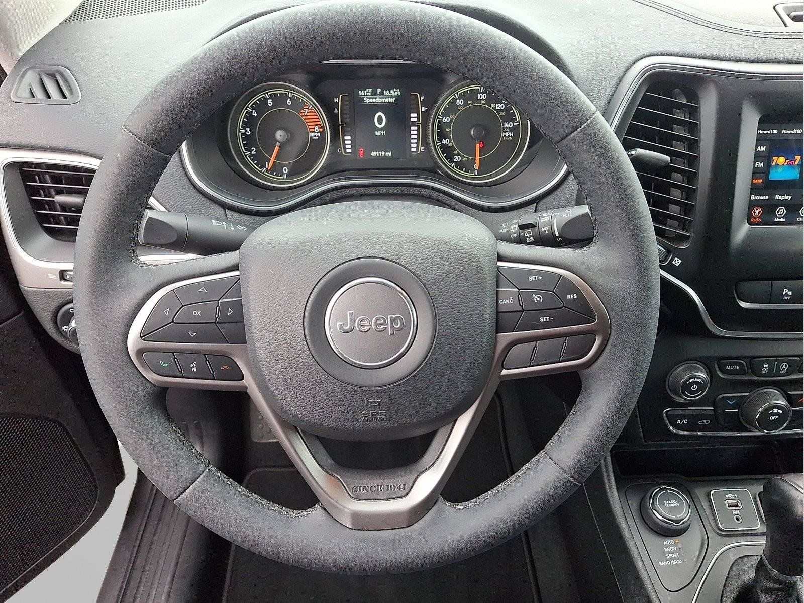 Used 2021 Jeep Cherokee Latitude Lux AWD/4WD image 17