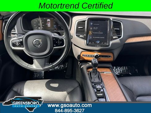 Used 2021 Volvo XC90 T6 Momentum w/ Protection Package image 4
