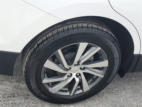 Certified 2024 Chevrolet Equinox LT image 5