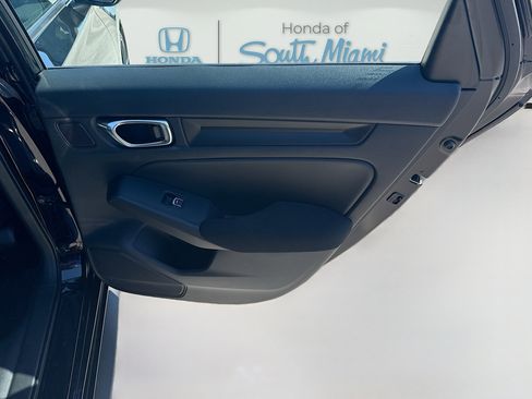 Used 2023 Honda Civic Sport image 29