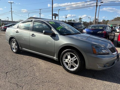 Used 2007 Mitsubishi Galant ES image 10