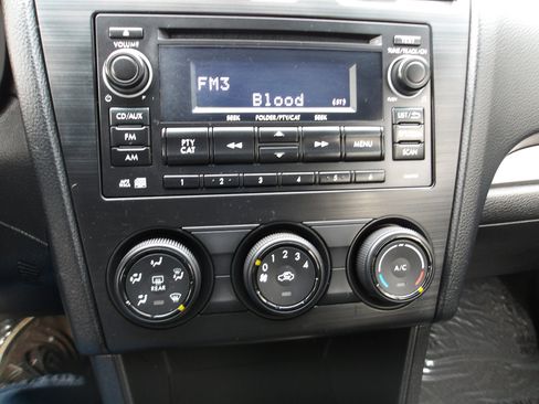 Used 2014 Subaru Impreza 2.0i Premium w/ All-Weather Package w/CVT image 19