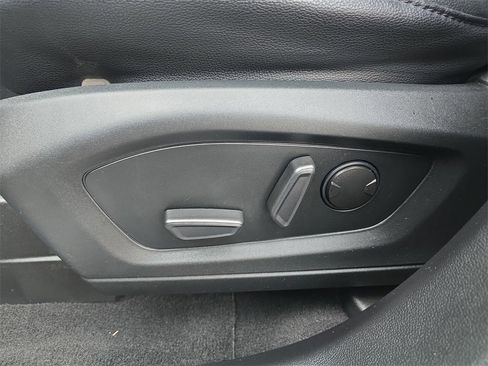 Used 2021 Ford Explorer Limited w/ Equipment Group 301A image 32