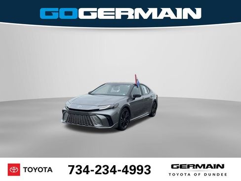Used 2025 Toyota Camry XSE FWD image 1