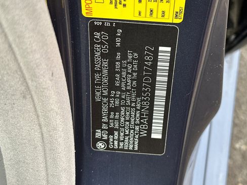 Used 2007 BMW 750Li image 32