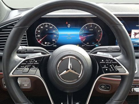 Used 2024 Mercedes-Benz GLE 350 4MATIC image 21
