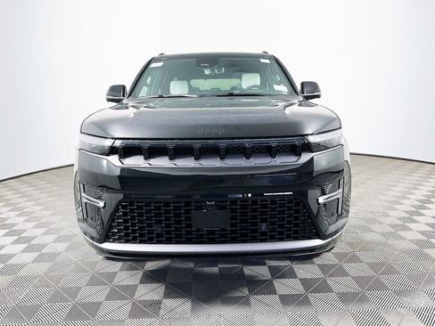 New 2026 Jeep Grand Wagoneer Summit image 3