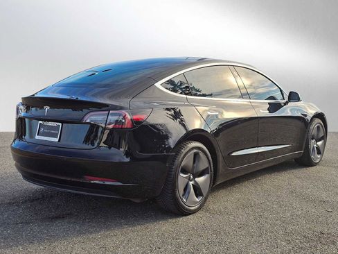 Used 2018 Tesla Model 3 Long Range image 3