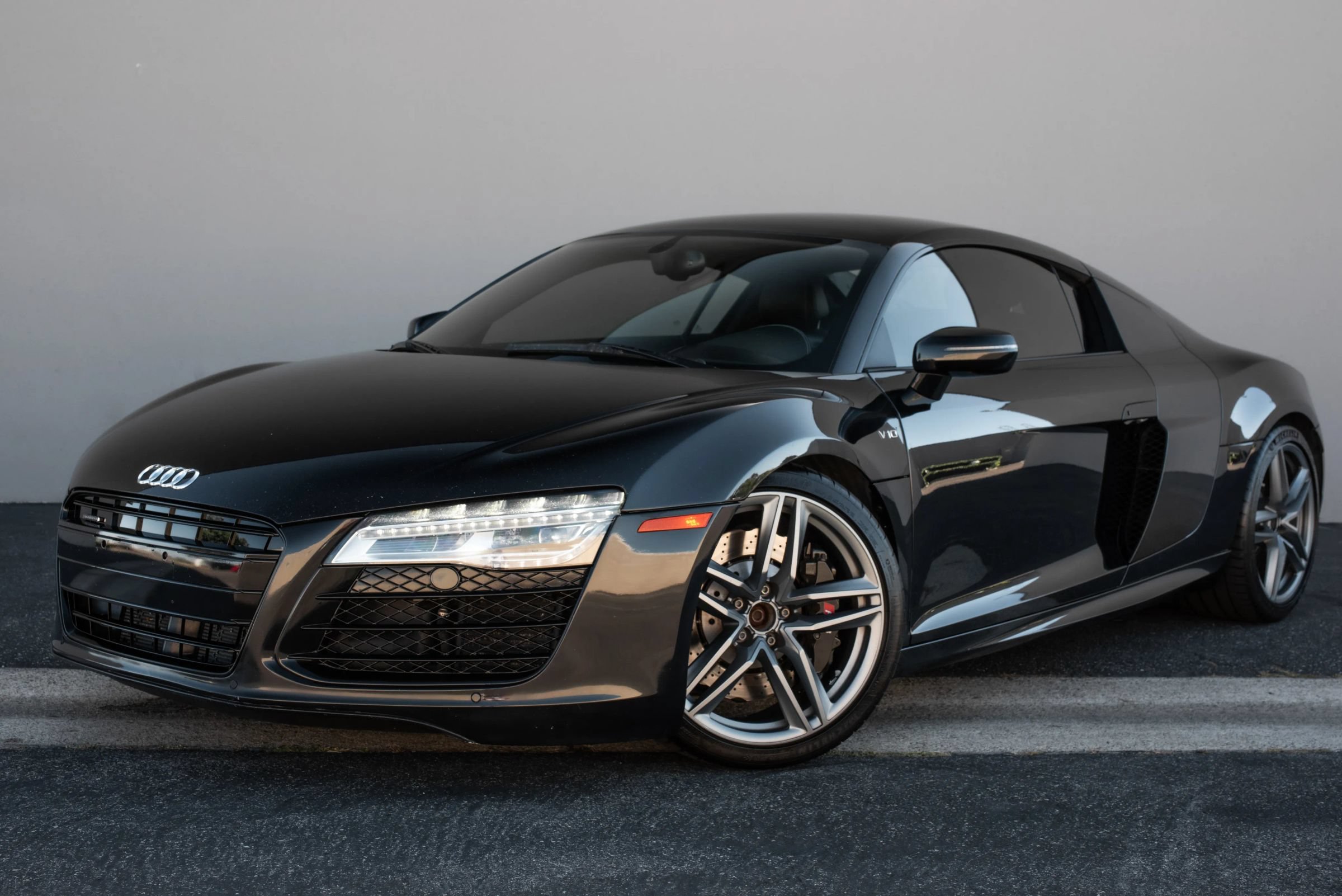 Used 2014 Audi R8 V10 AWD/4WD image 1