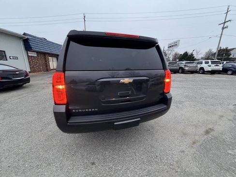 Used 2016 Chevrolet Suburban LT image 22