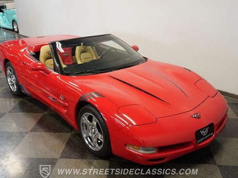 Used 1999 Chevrolet Corvette Convertible w/ Memory Pkg RWD image 38