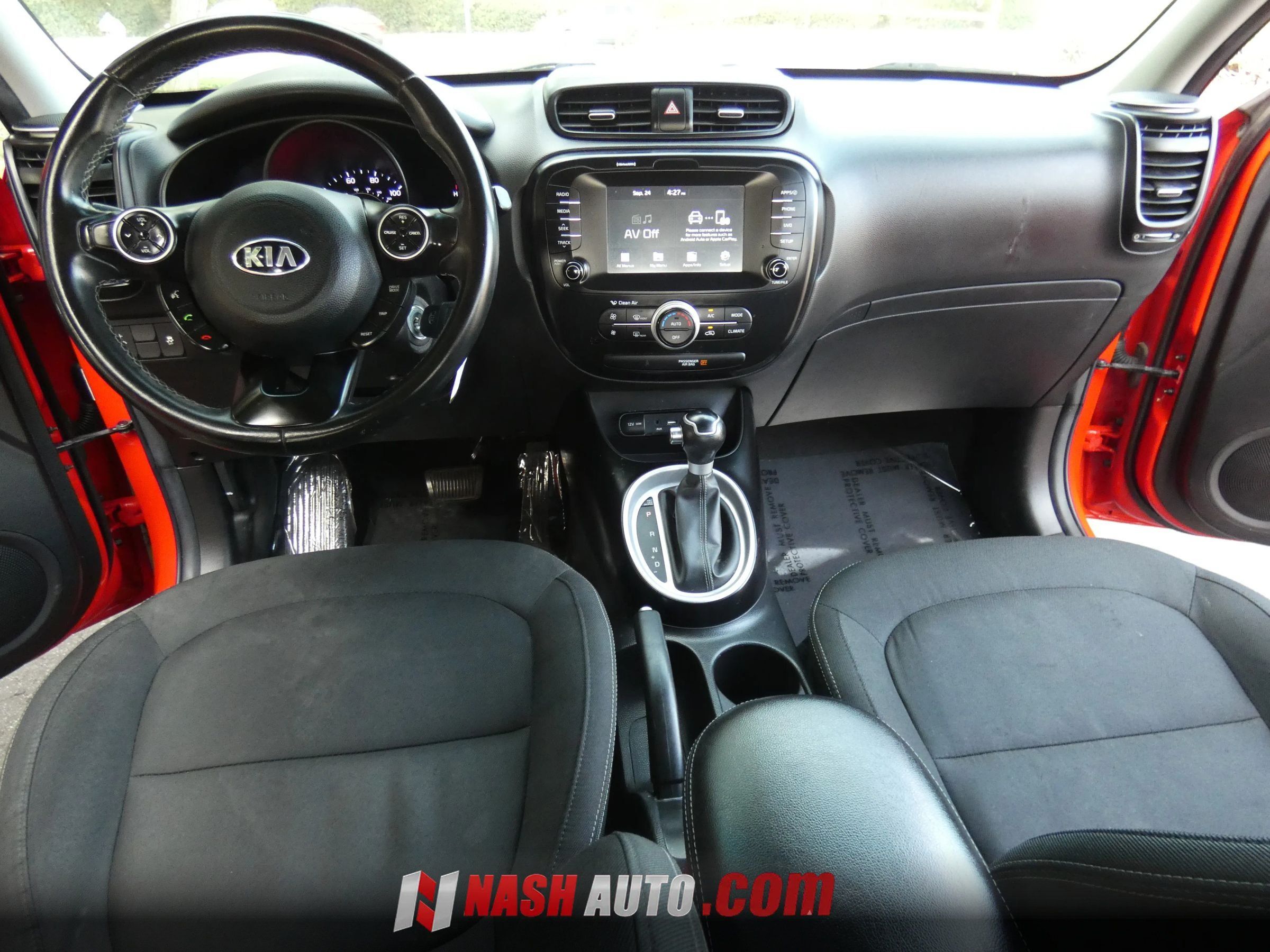 Used 2018 Kia Soul + FWD image 22