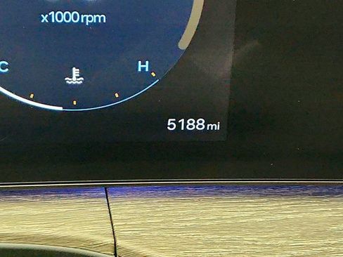 Used 2024 Hyundai Santa Fe Limited image 16