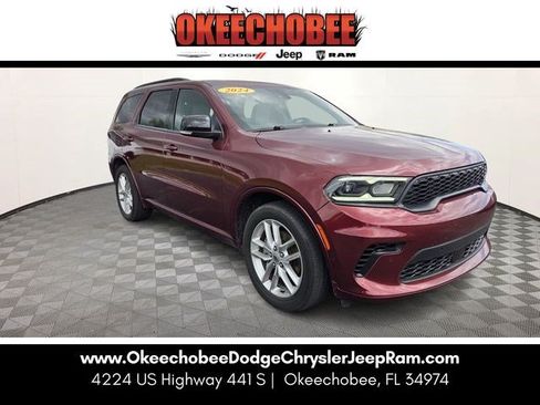 Used 2024 Dodge Durango GT RWD image 2
