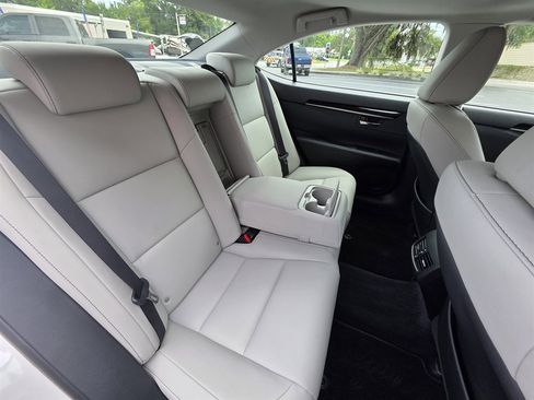 Used 2013 Lexus ES 350 FWD image 37