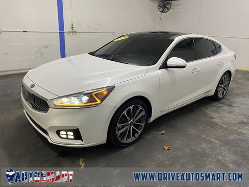 Used 2019 Kia Cadenza Technology image 6