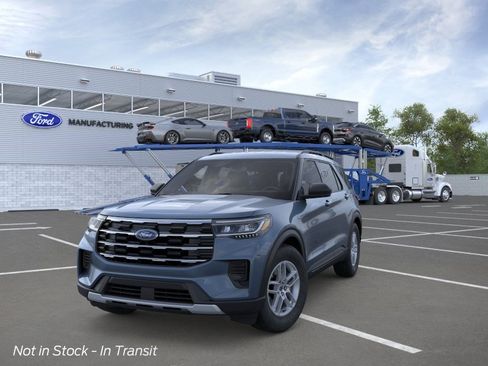 New 2026 Ford Explorer Active AWD/4WD image 2