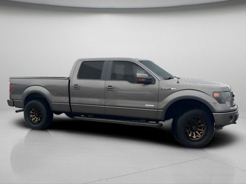 Used 2014 Ford F150 FX4 w/ Equipment Group 402A Luxury image 3