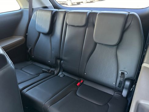 New 2026 Kia Carnival FWD image 13