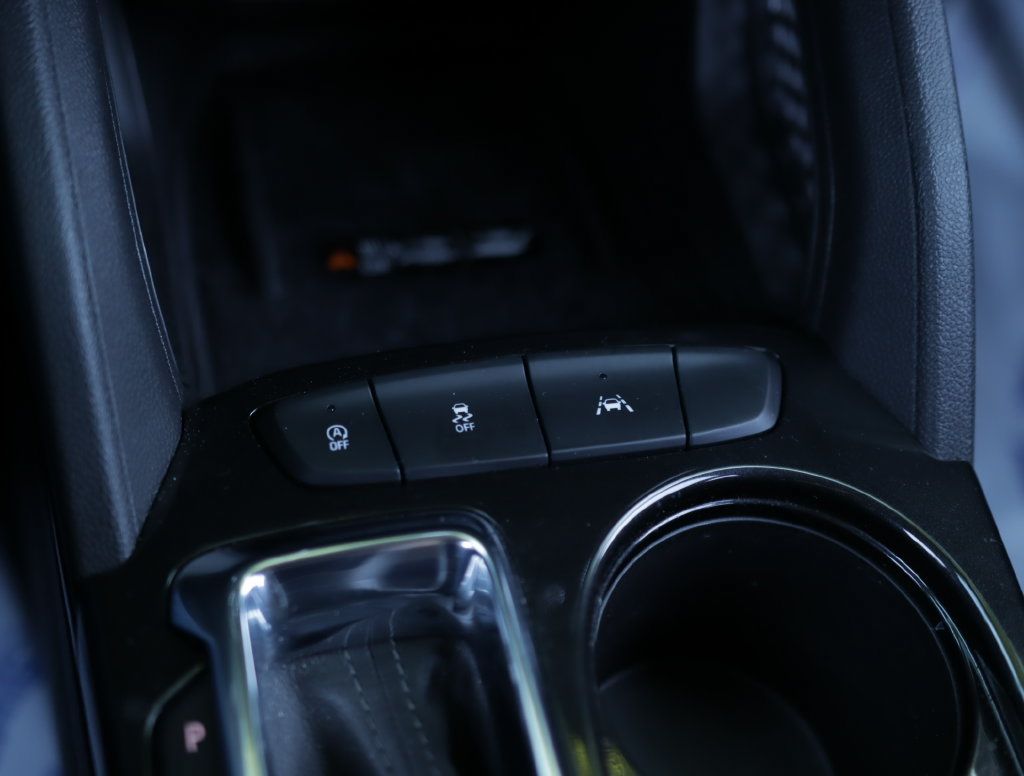 Used 2025 Chevrolet TrailBlazer LT w/ Convenience Package FWD image 16