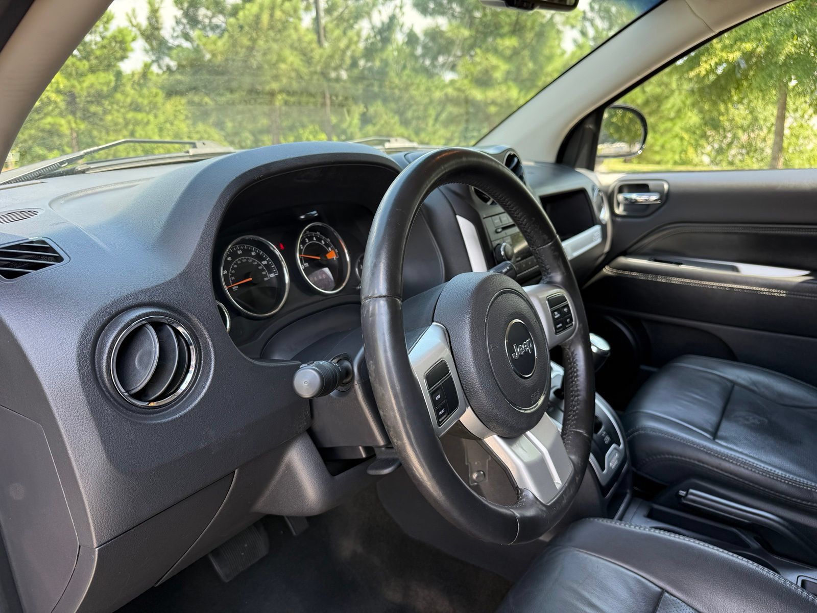 Used 2017 Jeep Compass High Altitude FWD image 22