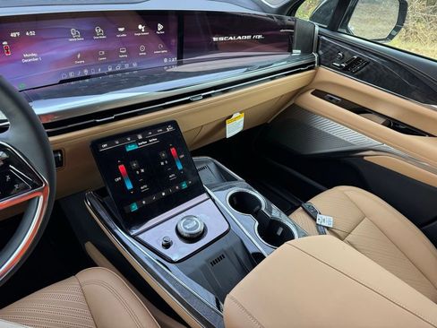 New 2026 Cadillac Escalade IQL Sport 2 image 30