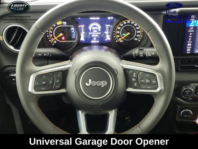 Used 2024 Jeep Wrangler Unlimited Sahara w/ Technology Group AWD/4WD image 26