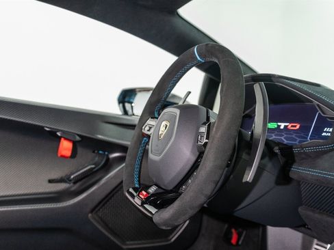 Used 2023 Lamborghini Huracan STO image 67
