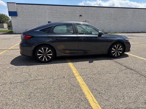 Used 2022 Honda Civic EX-L image 23