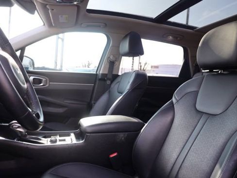 Certified 2023 Kia Sorento X-Line EX image 16