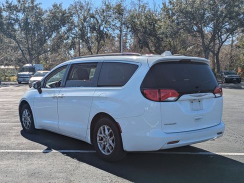 Used 2020 Chrysler Voyager Lxi image 5