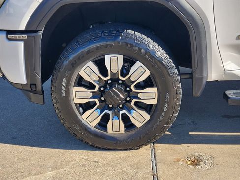 Used 2024 GMC Sierra 2500 Denali w/ Denali Reserve Package image 10