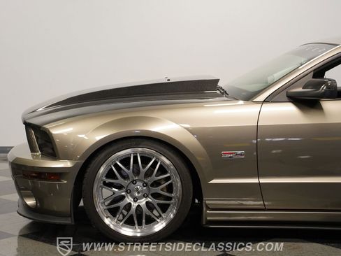 Used 2005 Ford Mustang GT image 23