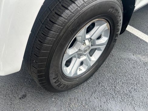 Used 2021 Toyota 4Runner SR5 image 10