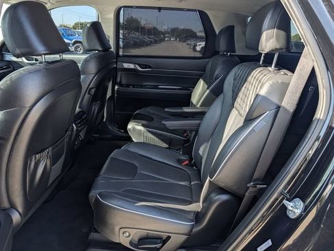 Used 2023 Hyundai Palisade Limited w/ Cargo Package FWD image 27