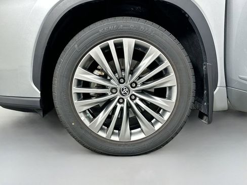 Used 2023 Toyota Highlander Platinum image 33