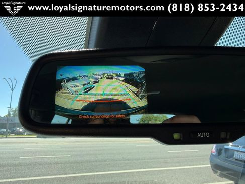Used 2018 Toyota C-HR XLE FWD image 23