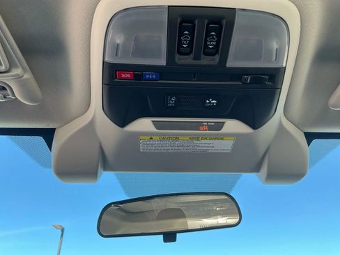 Used 2020 Subaru Impreza 2.0i Premium image 32