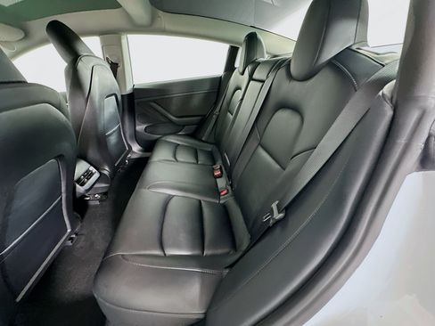 Used 2023 Tesla Model 3 Standard Range RWD image 27