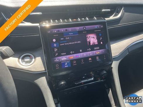 Certified 2025 Jeep Grand Cherokee Limited AWD/4WD image 44
