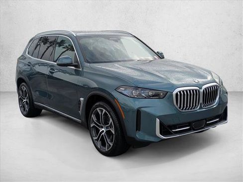 Certified 2026 BMW X5 sDrive40i RWD image 3