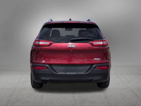 Used 2015 Jeep Cherokee Latitude FWD image 5