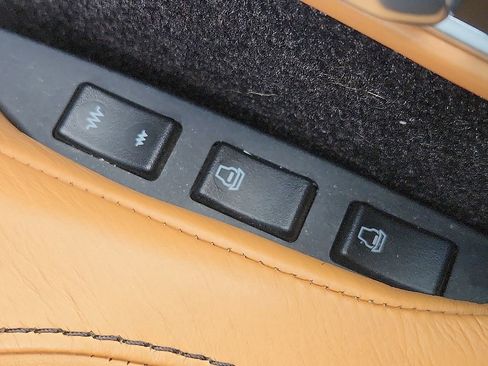 Used 2012 Aston Martin Virage Volante image 23